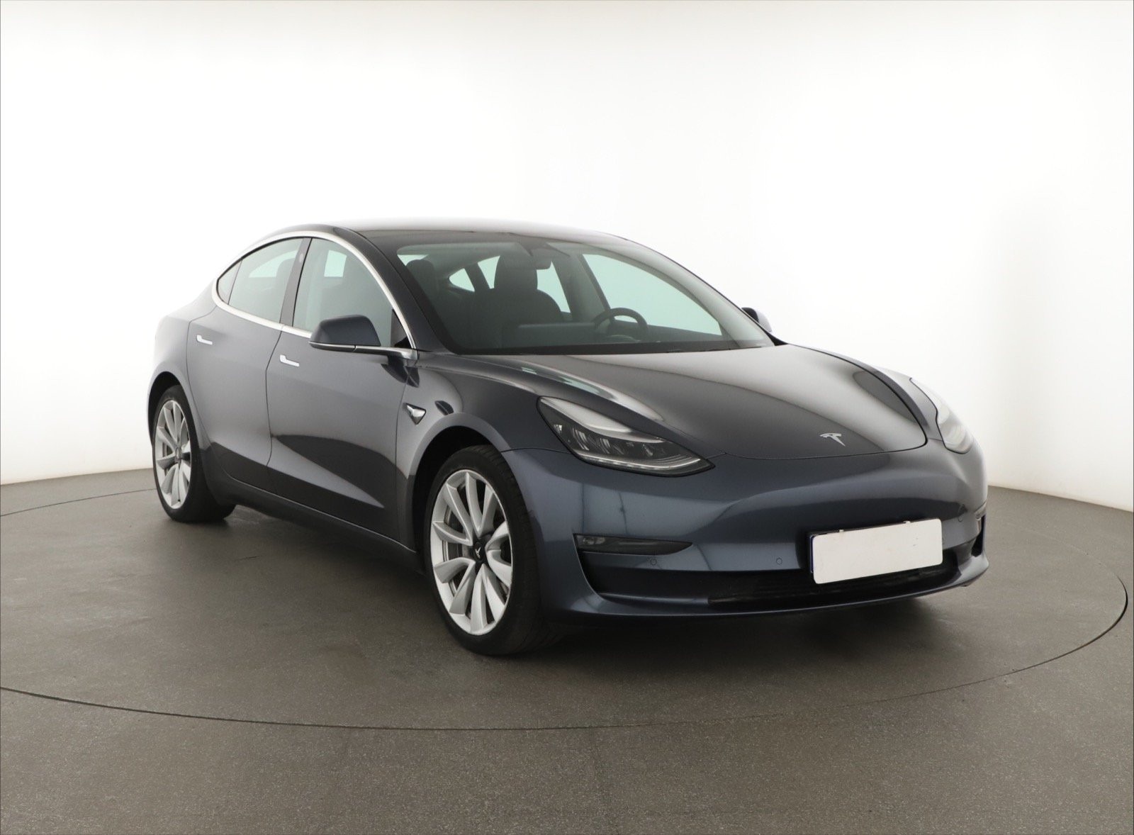 Tesla Model 3 4WD