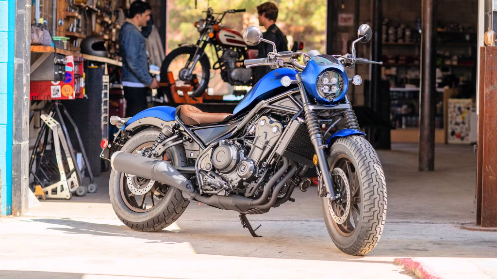 The Rebel Uses an O-Ring-Sealed Final-Drive Chain