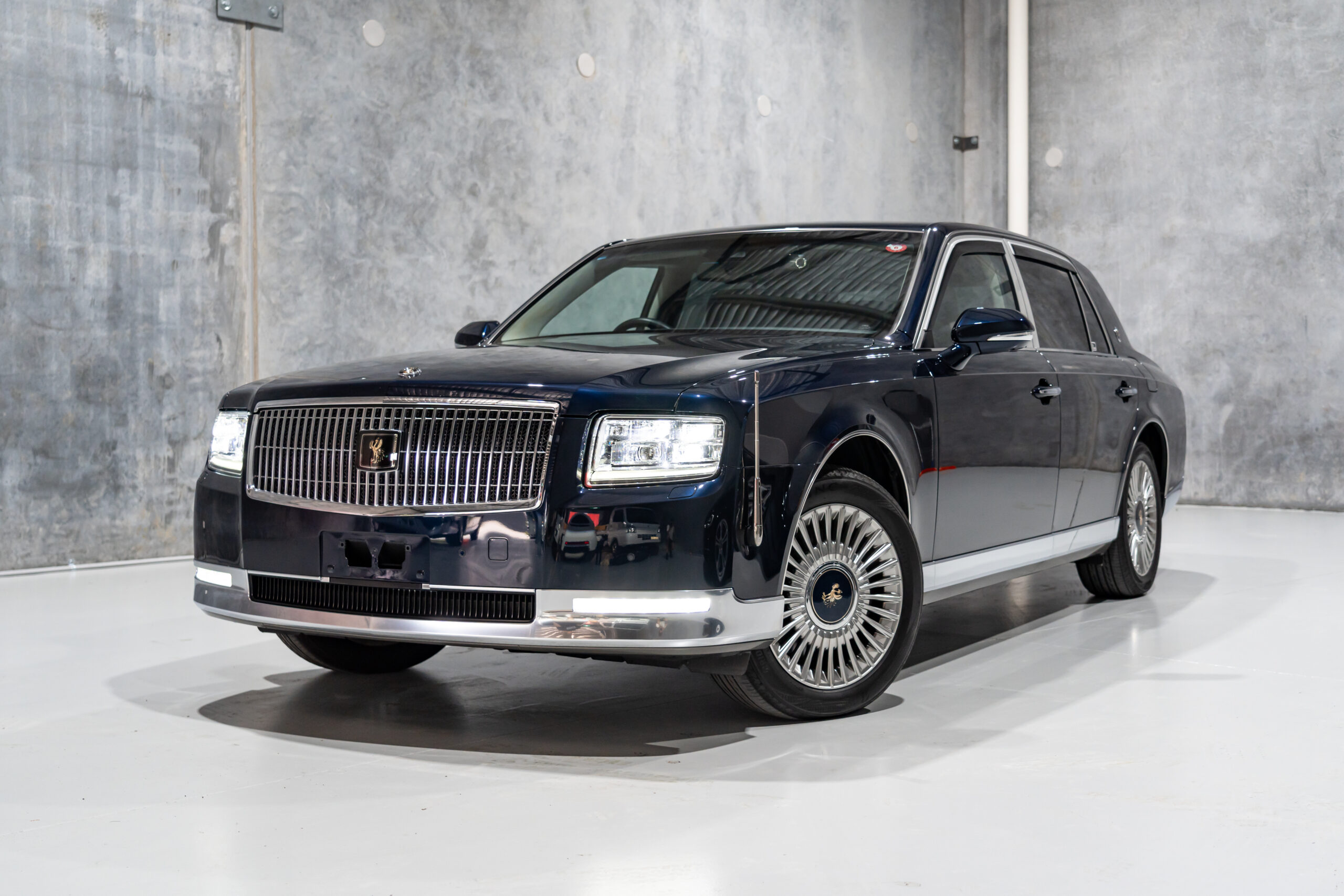 Toyota Century
