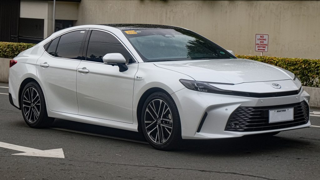 Toyota Camry AXVH80 2.5 HEV Platinum White Pearl Mica 05 Toyota Camry AXVH80 2.5 HEV Platinum White Pearl Mica 05