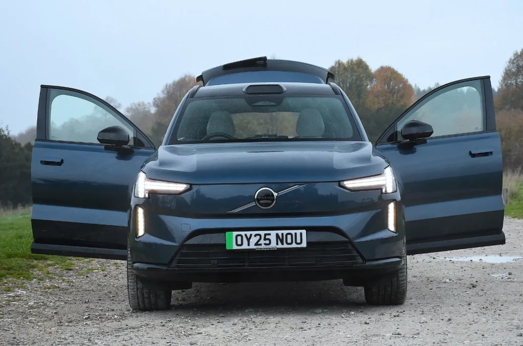 Volvo EX90