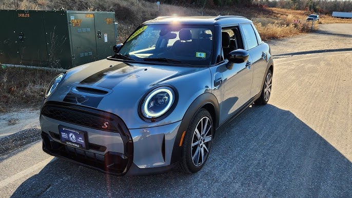 MINI Cooper (4 Door) hq720 (1)