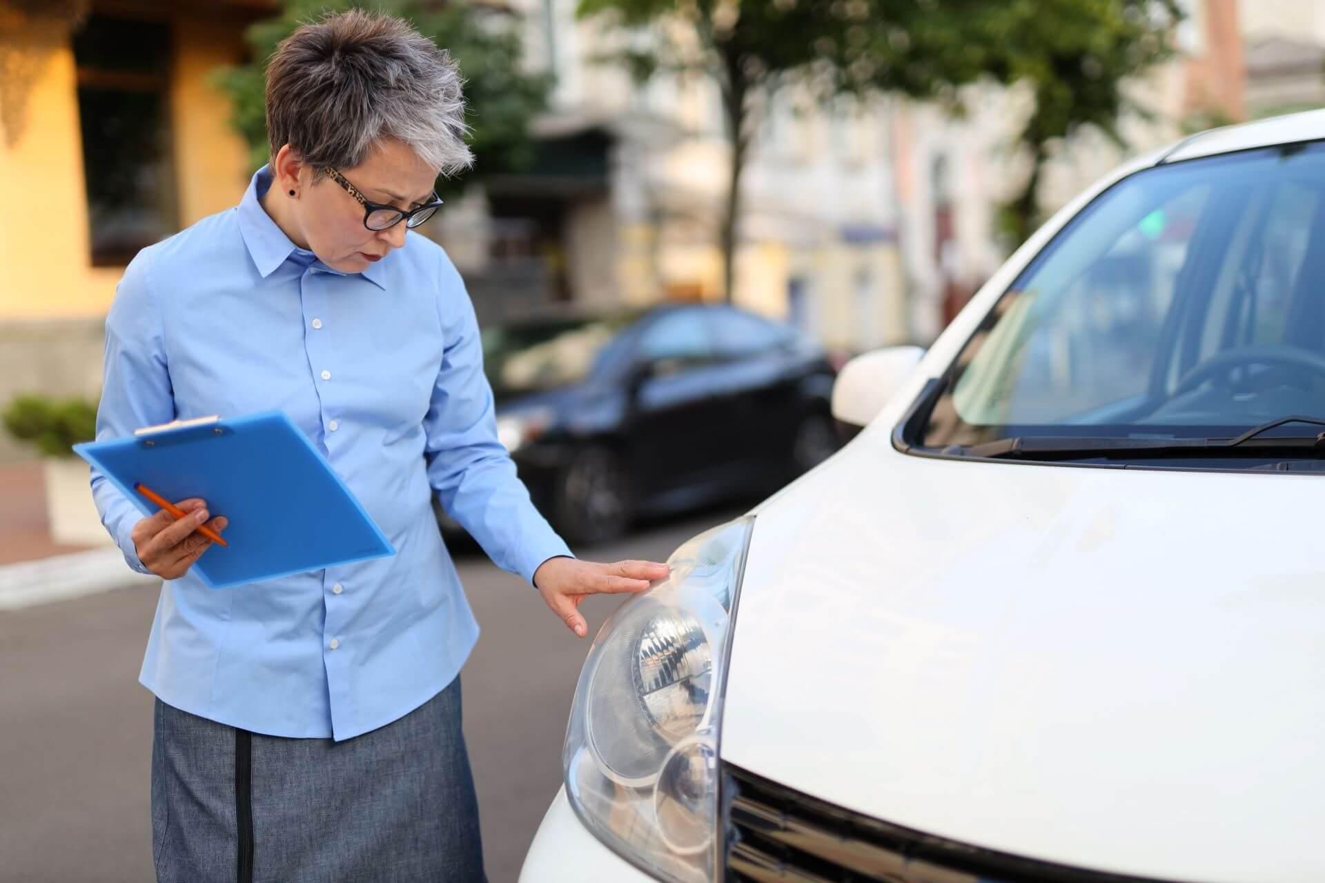 Inspecting Car Before Selling Process
