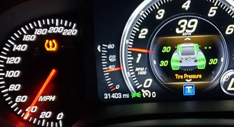 1996 Chevrolet Corvette: Tire-Pressure Monitoring