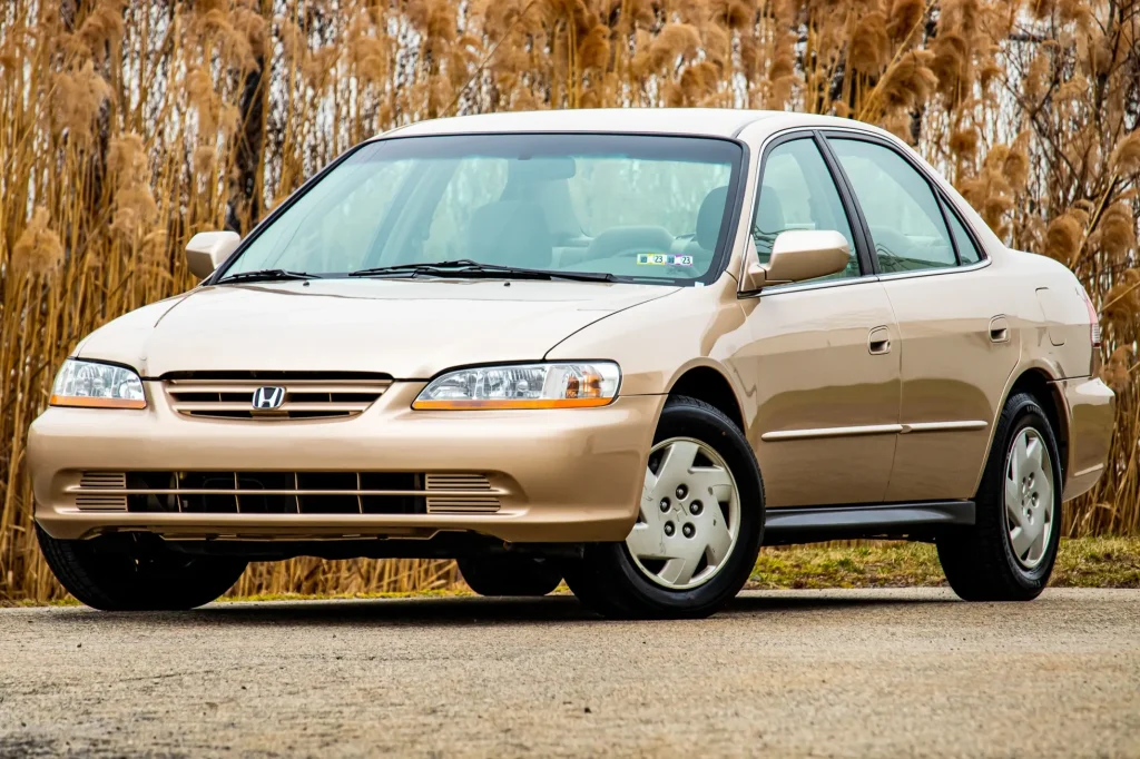 2002 Honda Accord: Lane and Distance Assistance