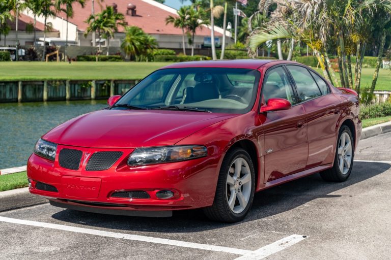 2004 Pontiac Bonneville GXP