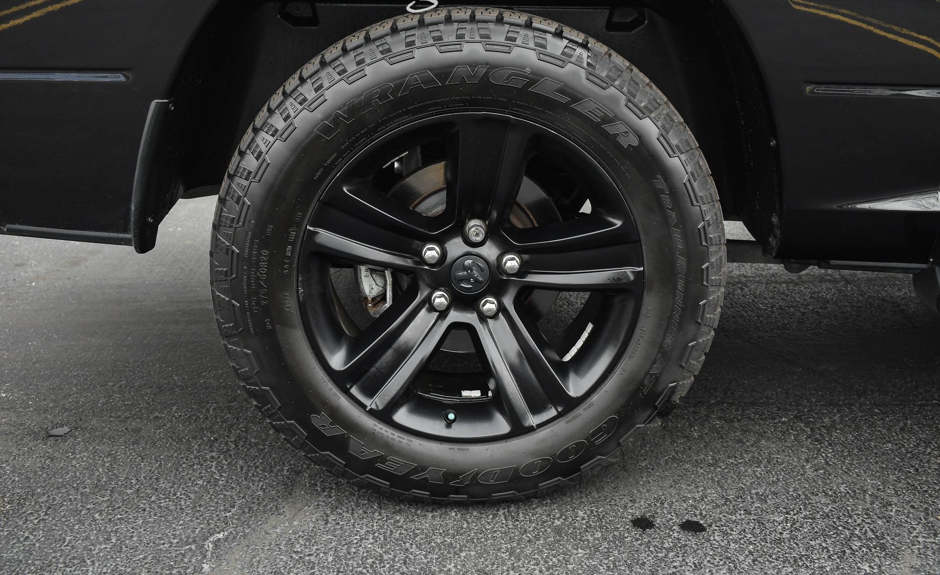 Active-Level Four Corner Air Suspension