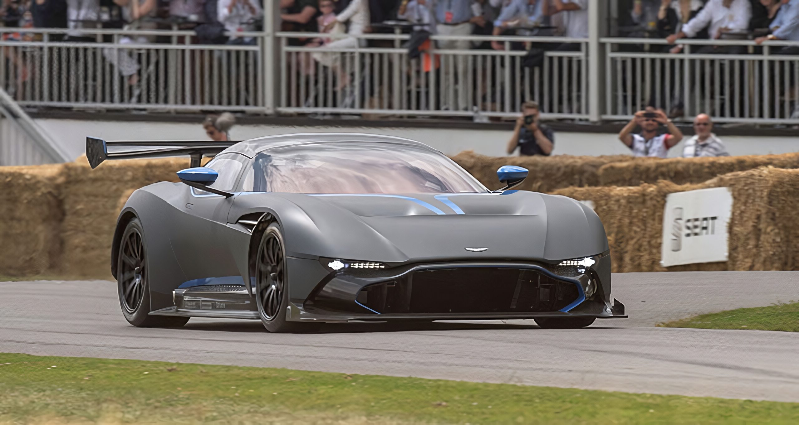 Aston Martin Vulcan
