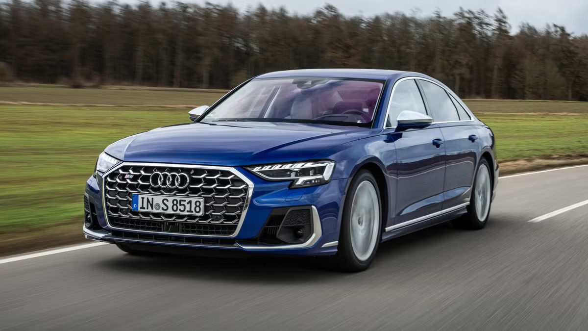 Audi S8