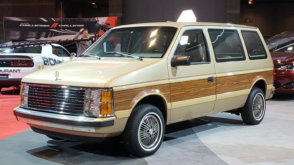 Chrysler Plymouth Voyager 1984