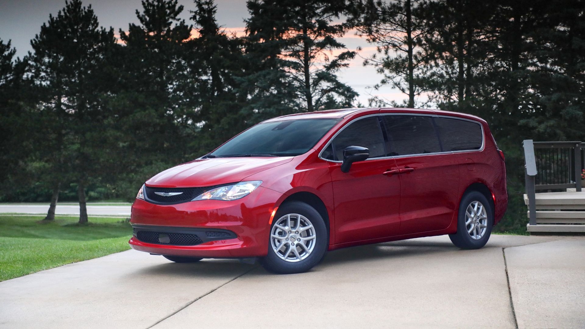 Chrysler Voyager minivan