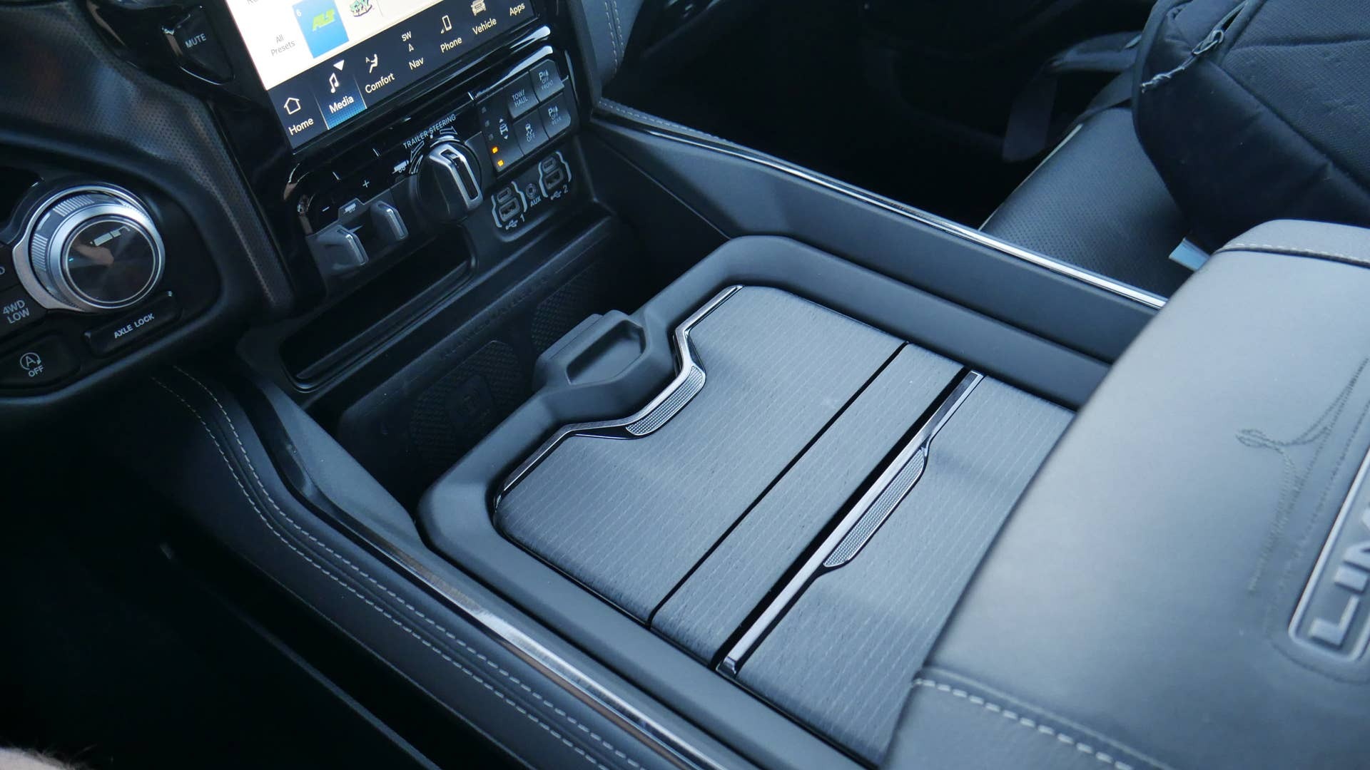 Configurable Center Console