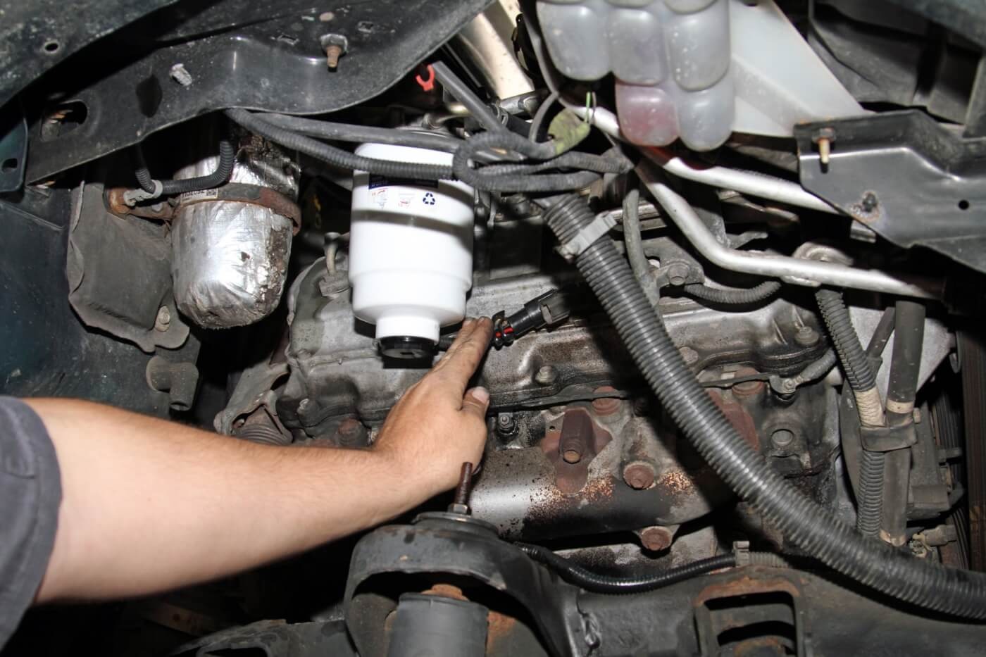 Duramax diesel engine fuel filter housing area