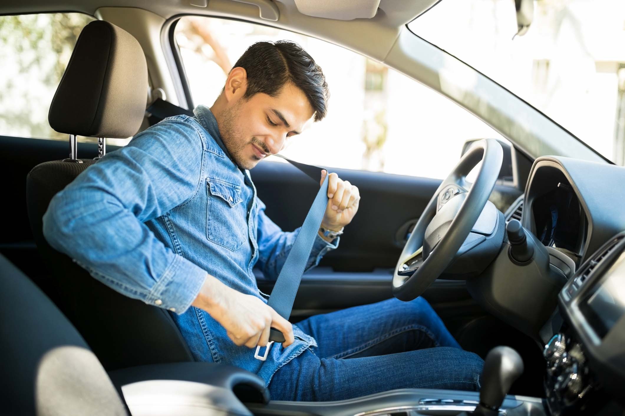 Fastening a seat belt