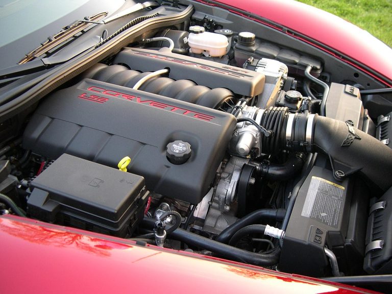 A GM-LS1-5.7-Liter-V8 is shown in a red car