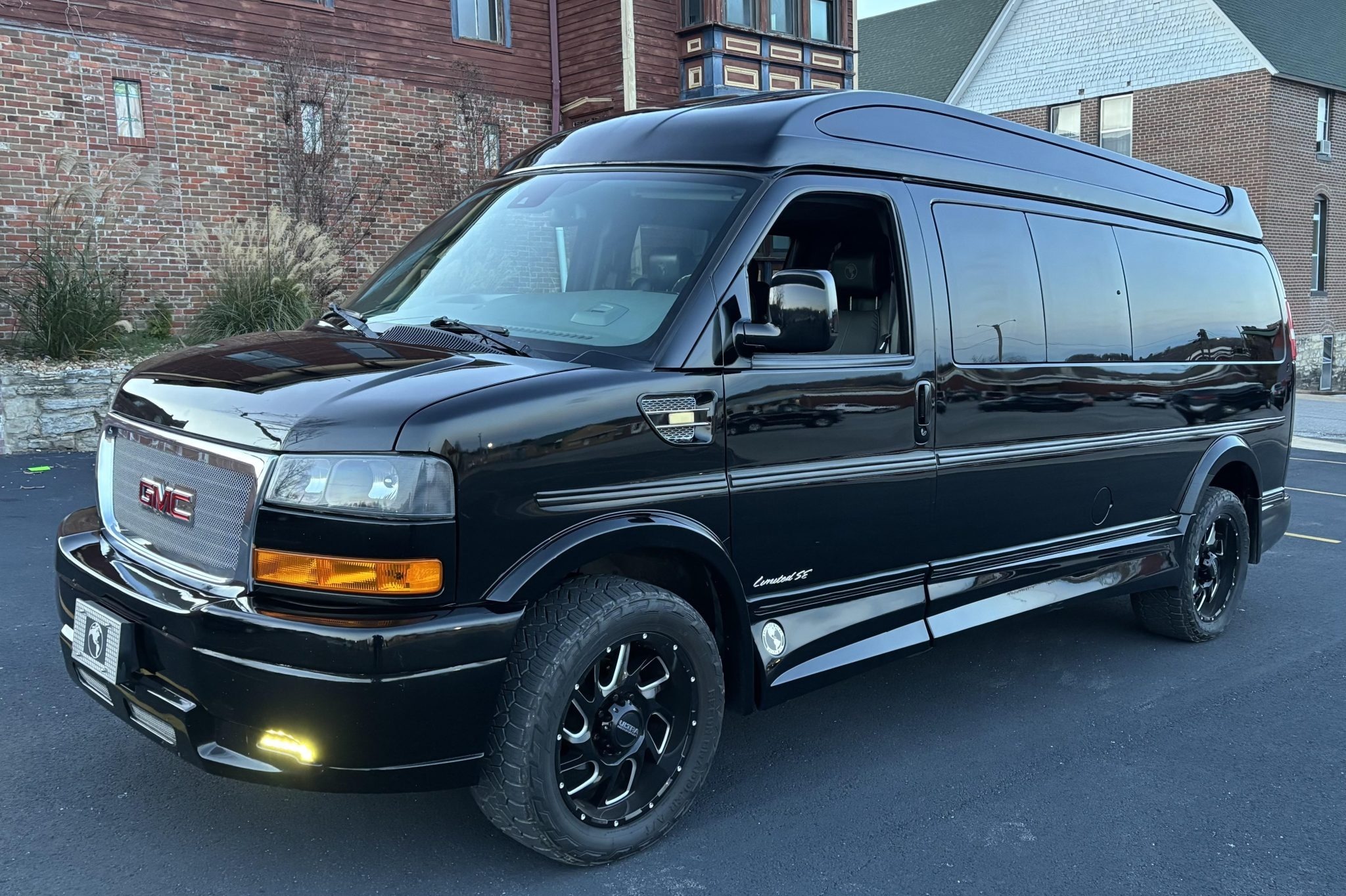 GMC Savana