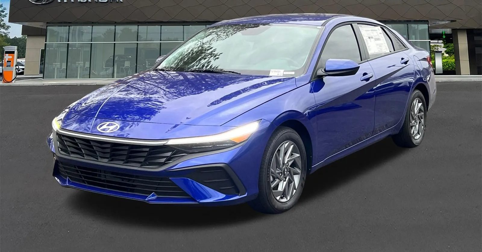 Hyundai Elantra Hybrid Blue