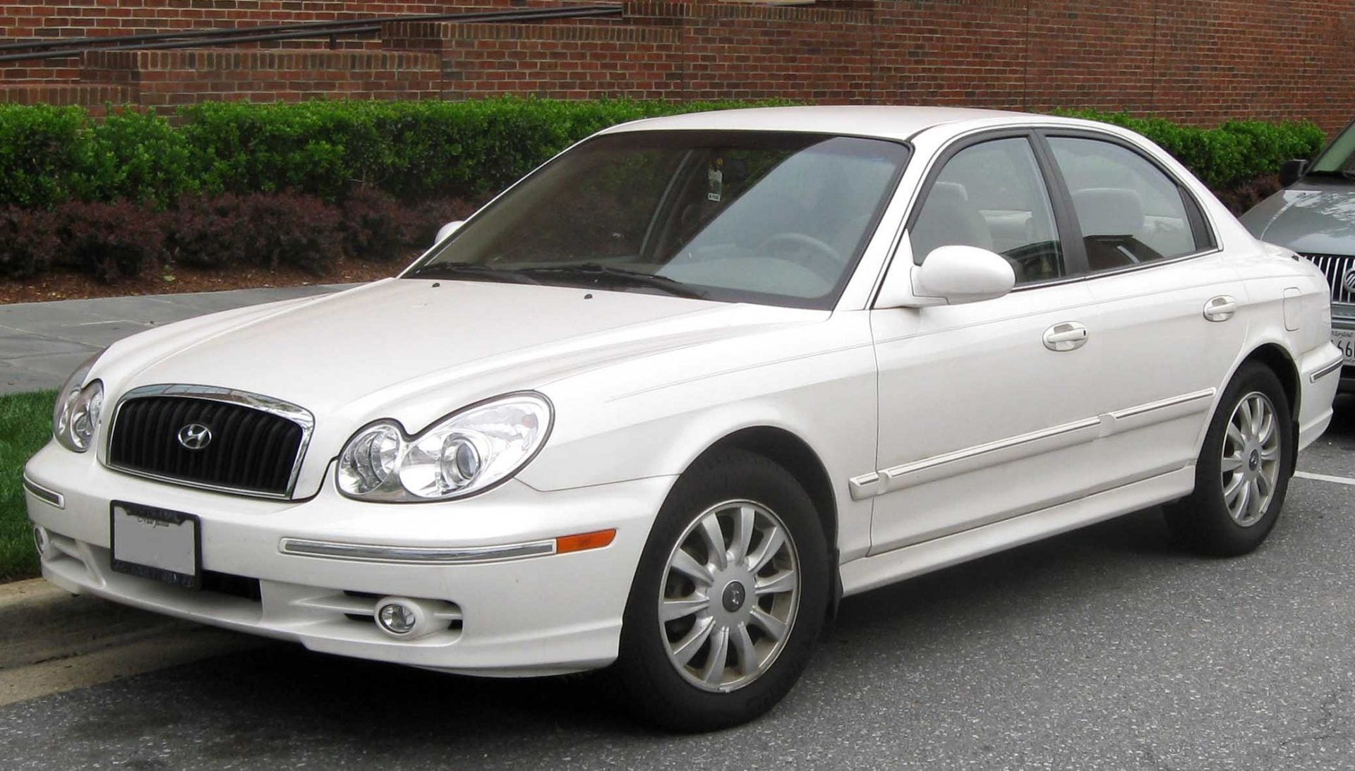 Hyundai Sonata sedan