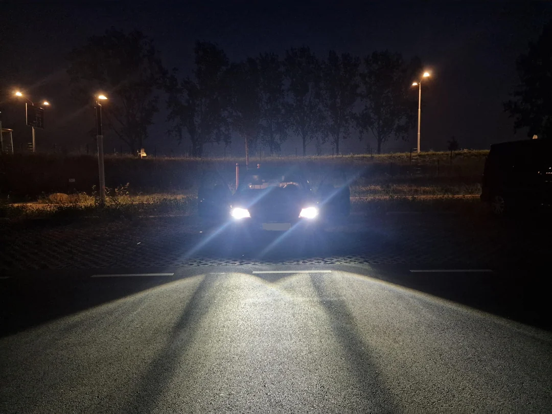 Improperly Mounted Headlight