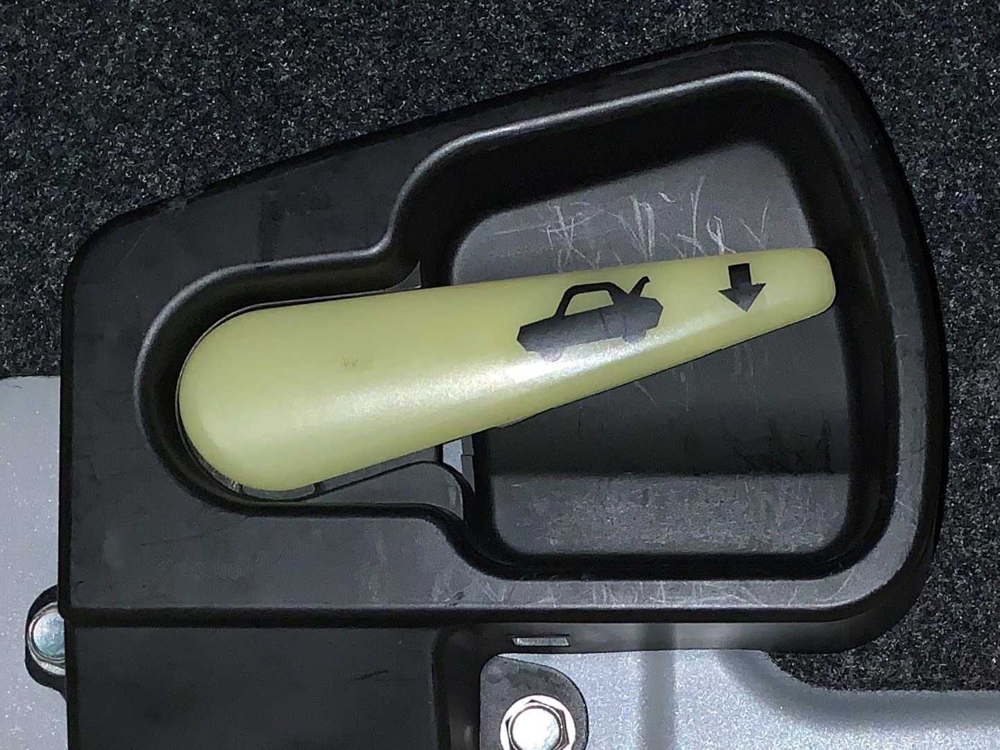 Interior Trunk Release Label