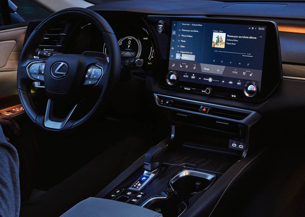 Interior of the Lexus RX 450h+