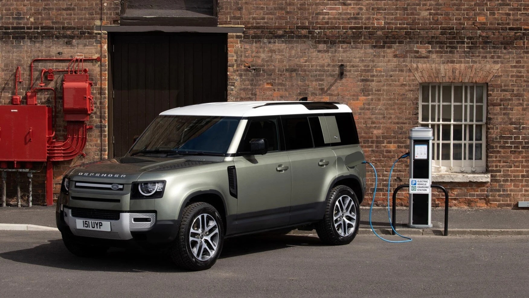 Land Rover Defender EV