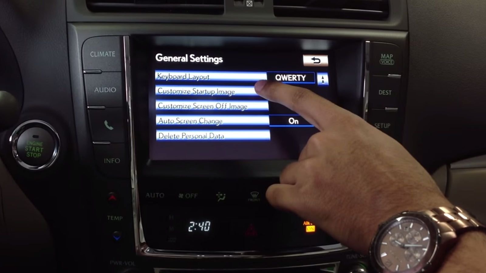 Lexus 3IS infotainment system's general settings menu