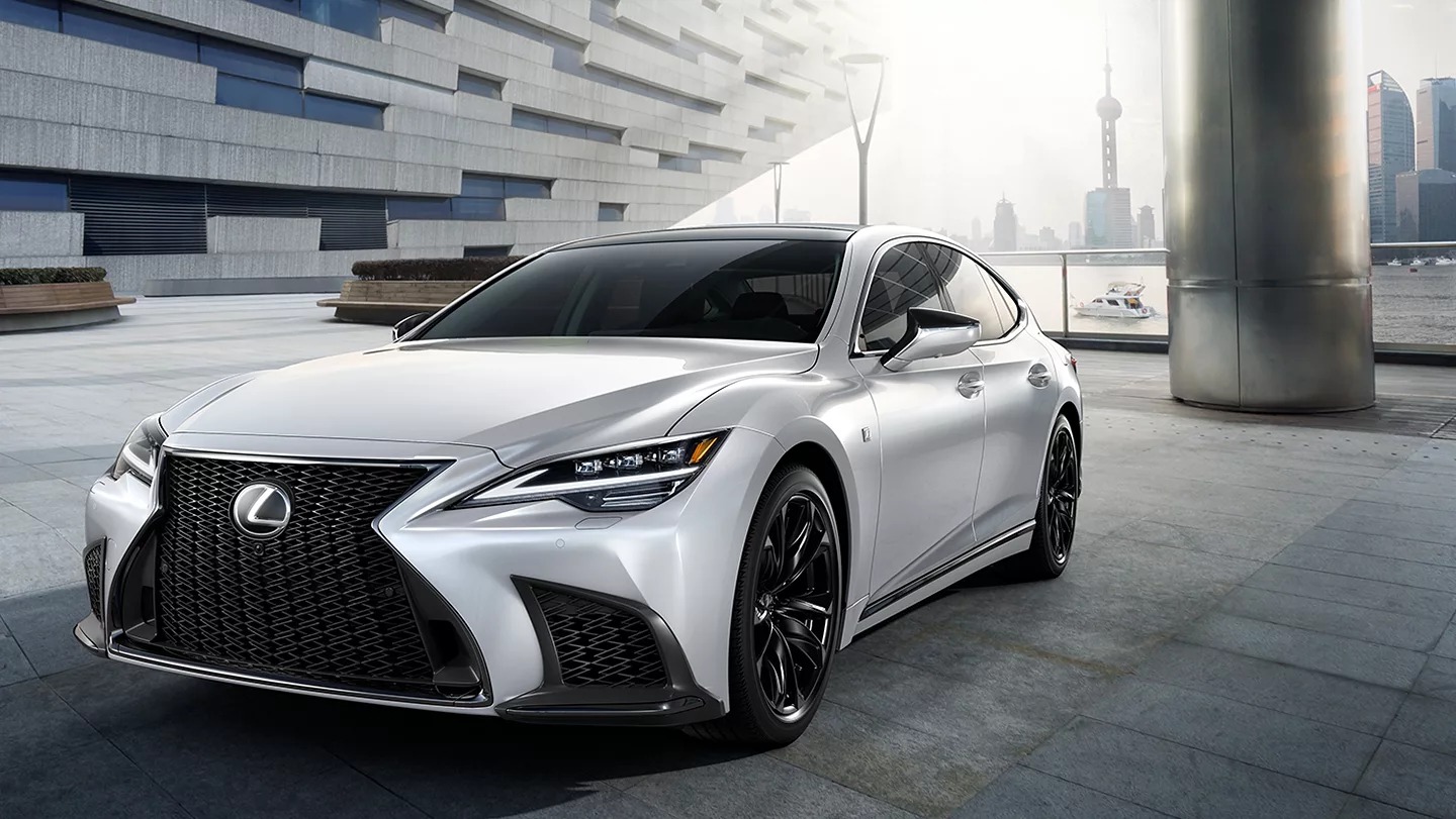 Lexus LS