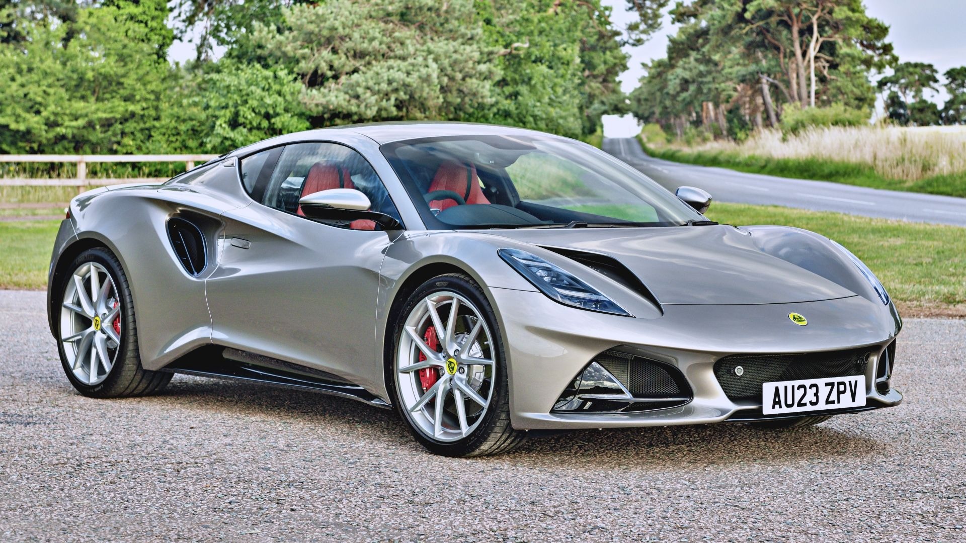 Lotus Emira i4