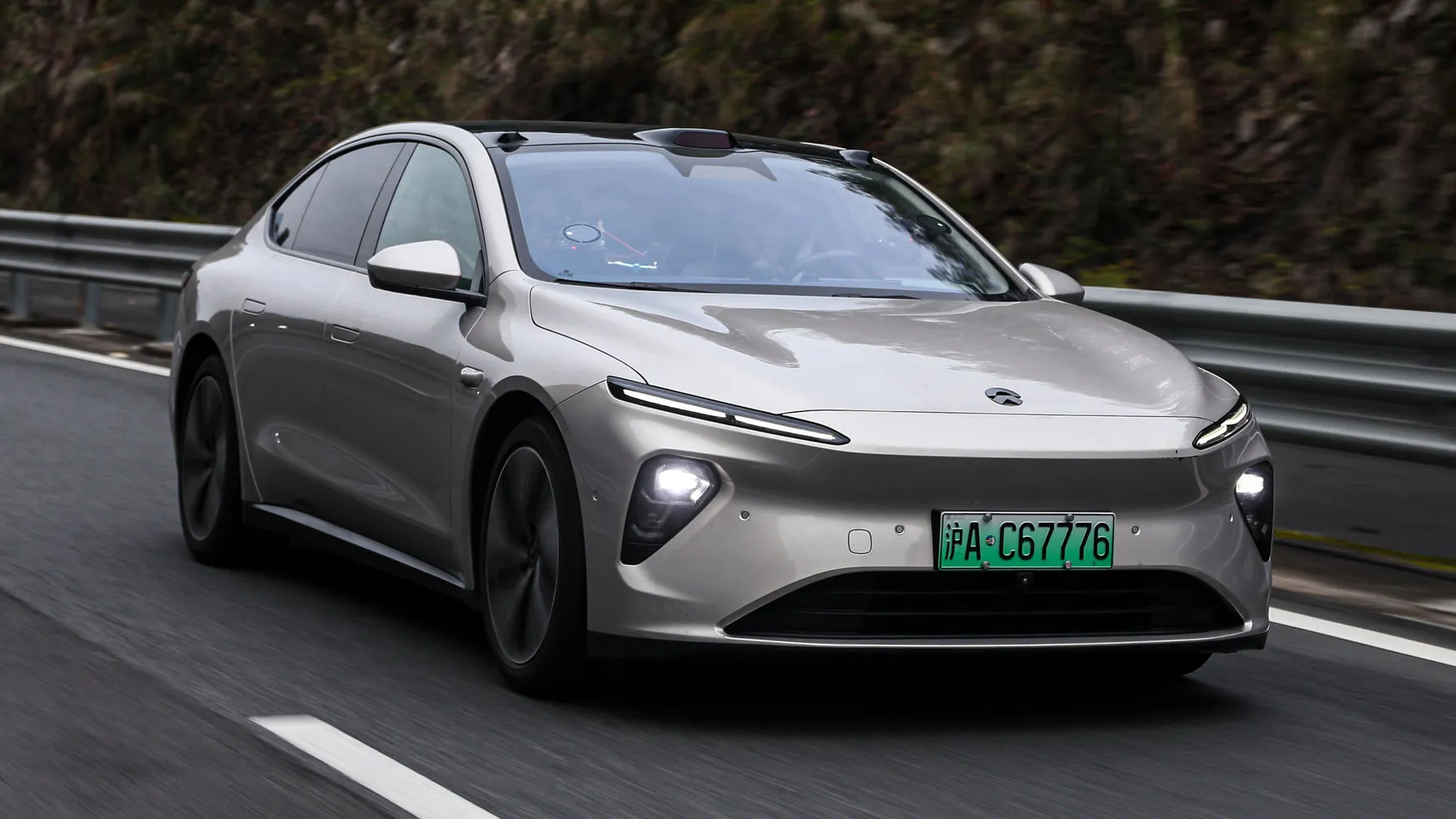 NIO ET7