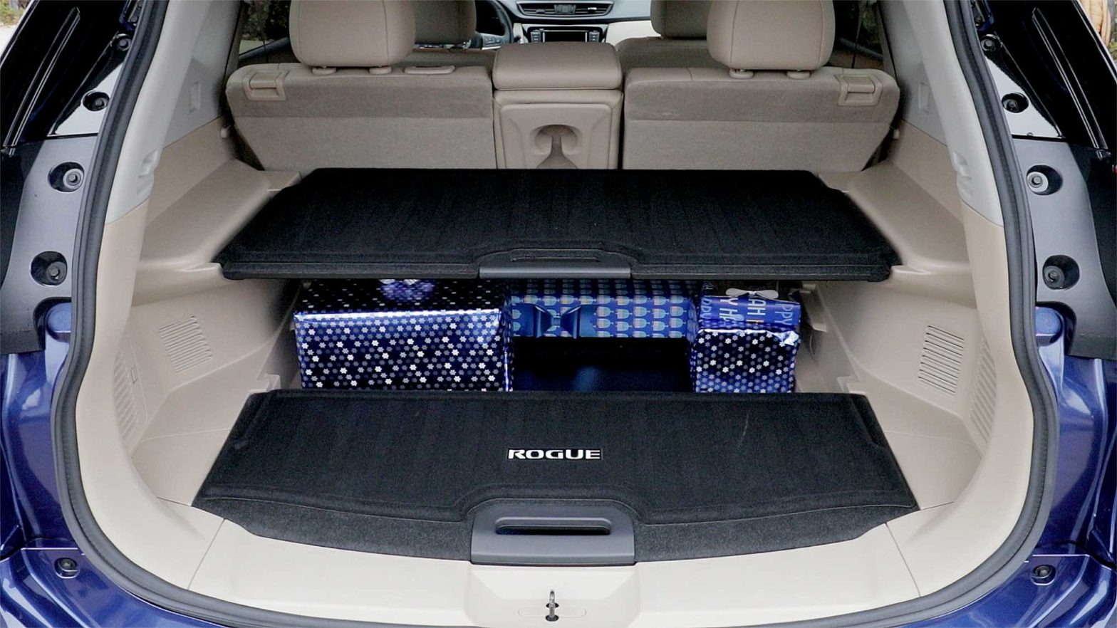Nissan Rogue Divide-N-Hide cargo system