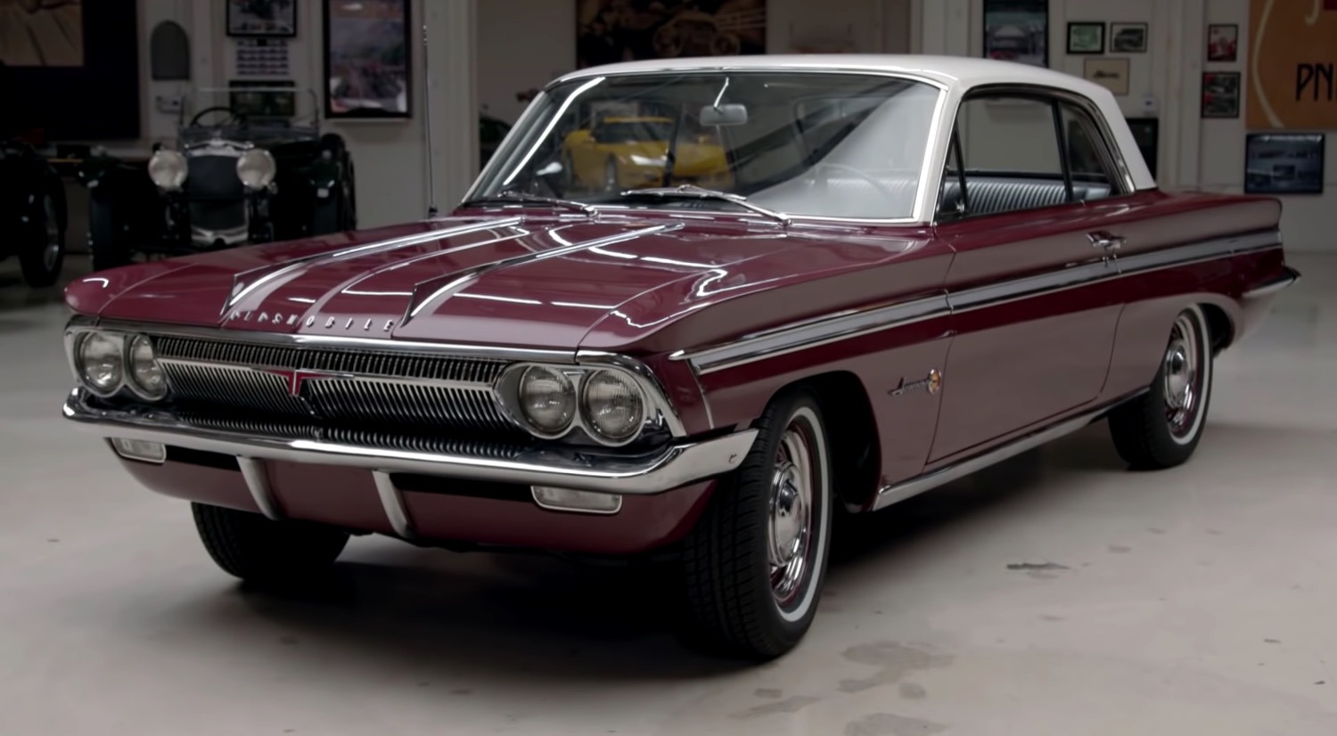 Oldsmobile Jetfire