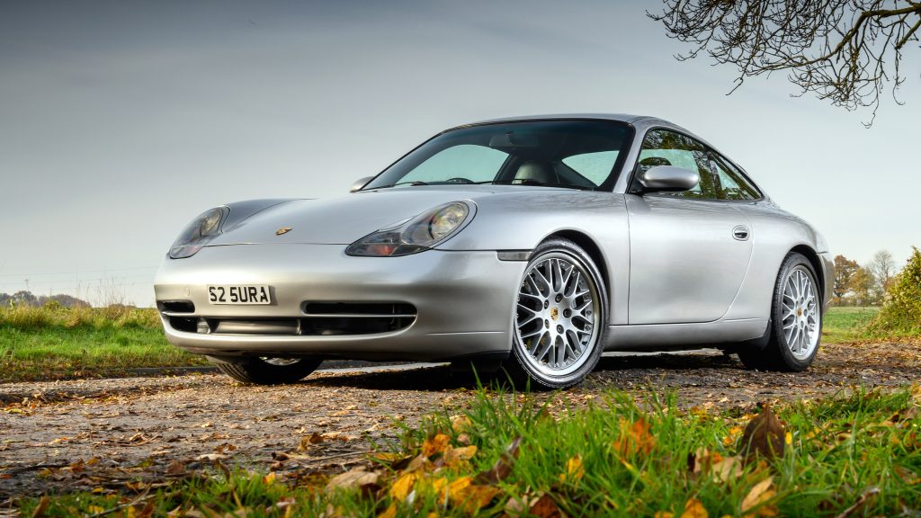 Porsche 911 Carrera (996)
