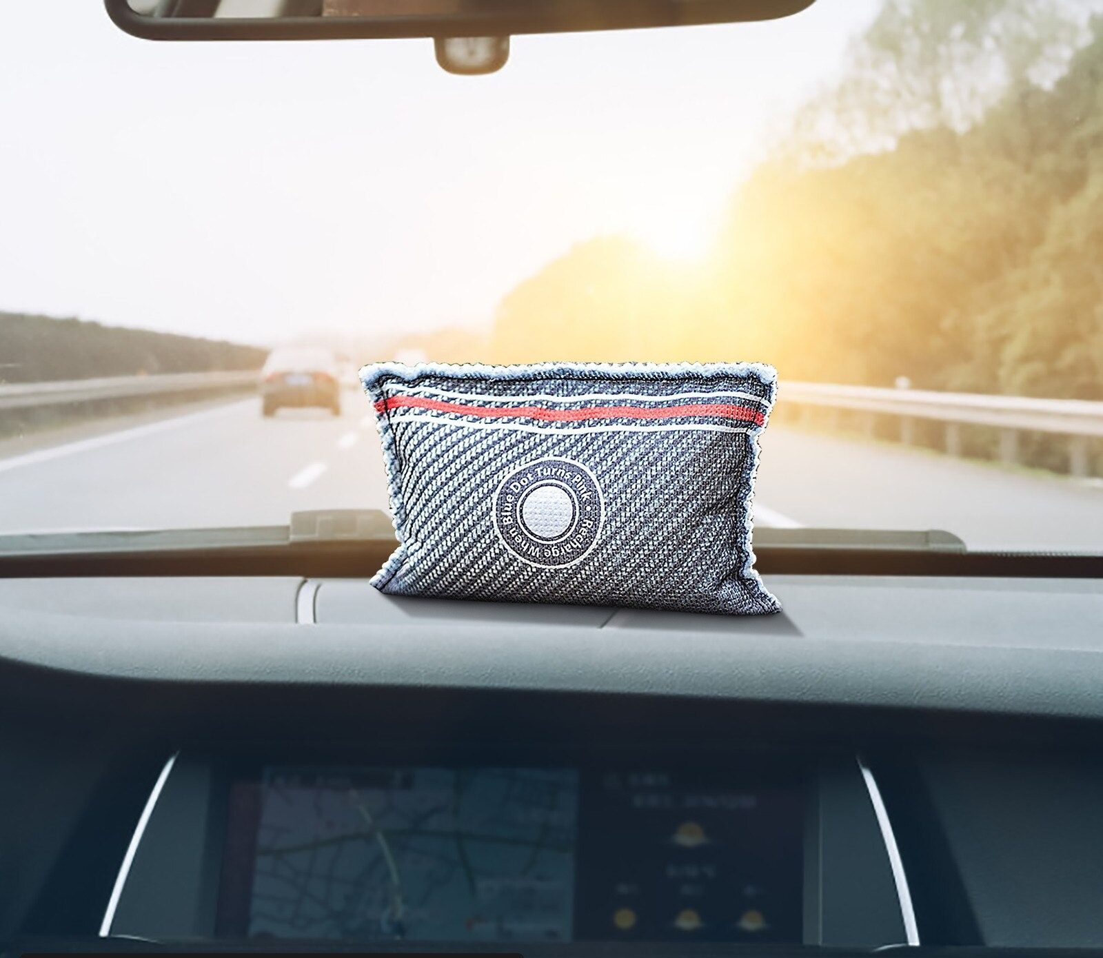 Reusable car dehumidifier bag