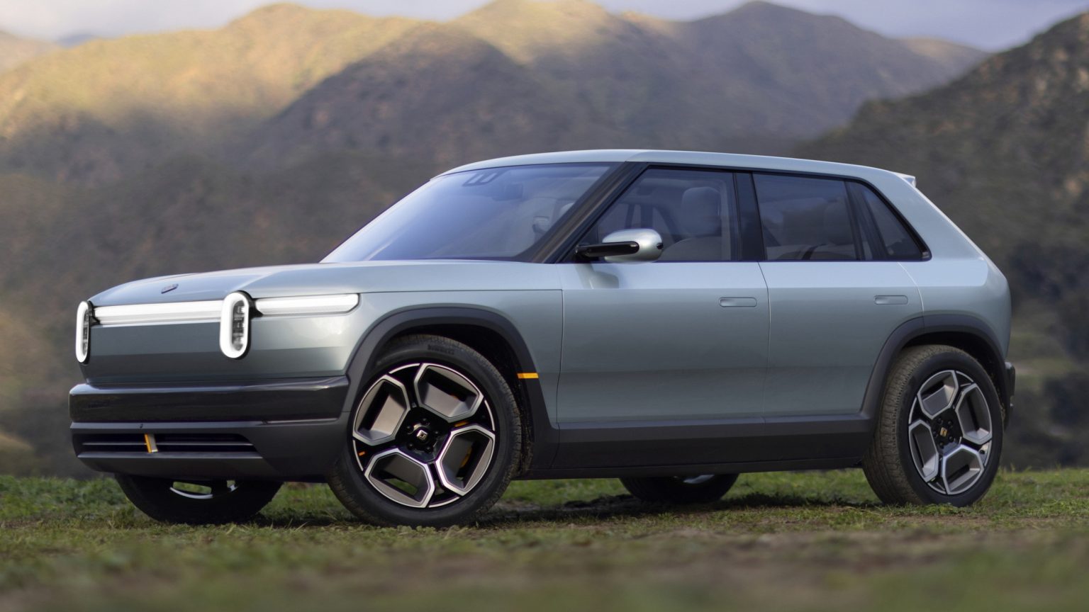 Ivian R3 Rivian Says R3 Will Be Priced Below the R2 as It Targets a Wider U.S ...