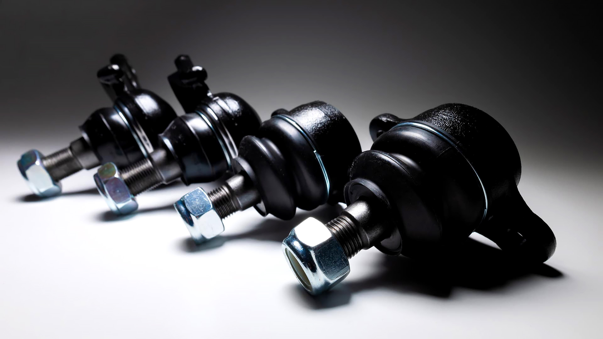Set of ball joints