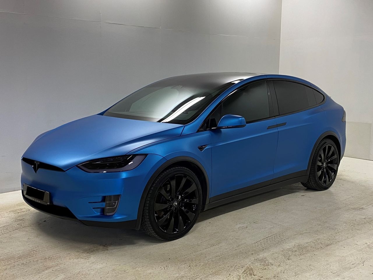 Tesla Model X 4WD