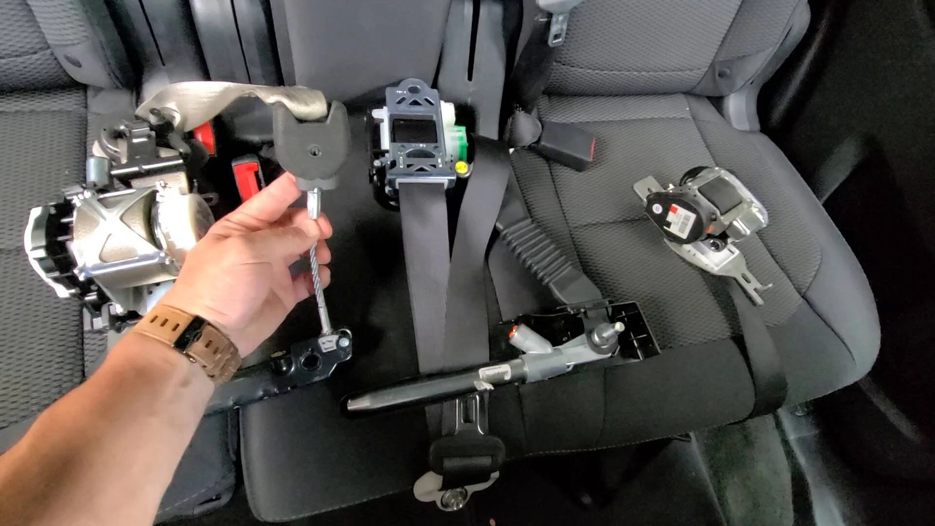 Toyota Sienna rear seat belt buckle assembly