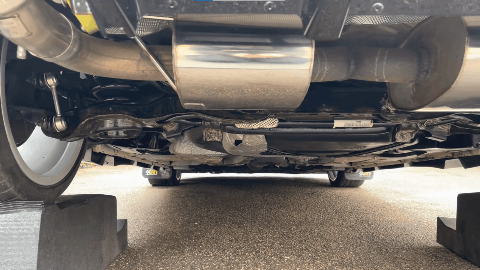 Undercarriage and Frame