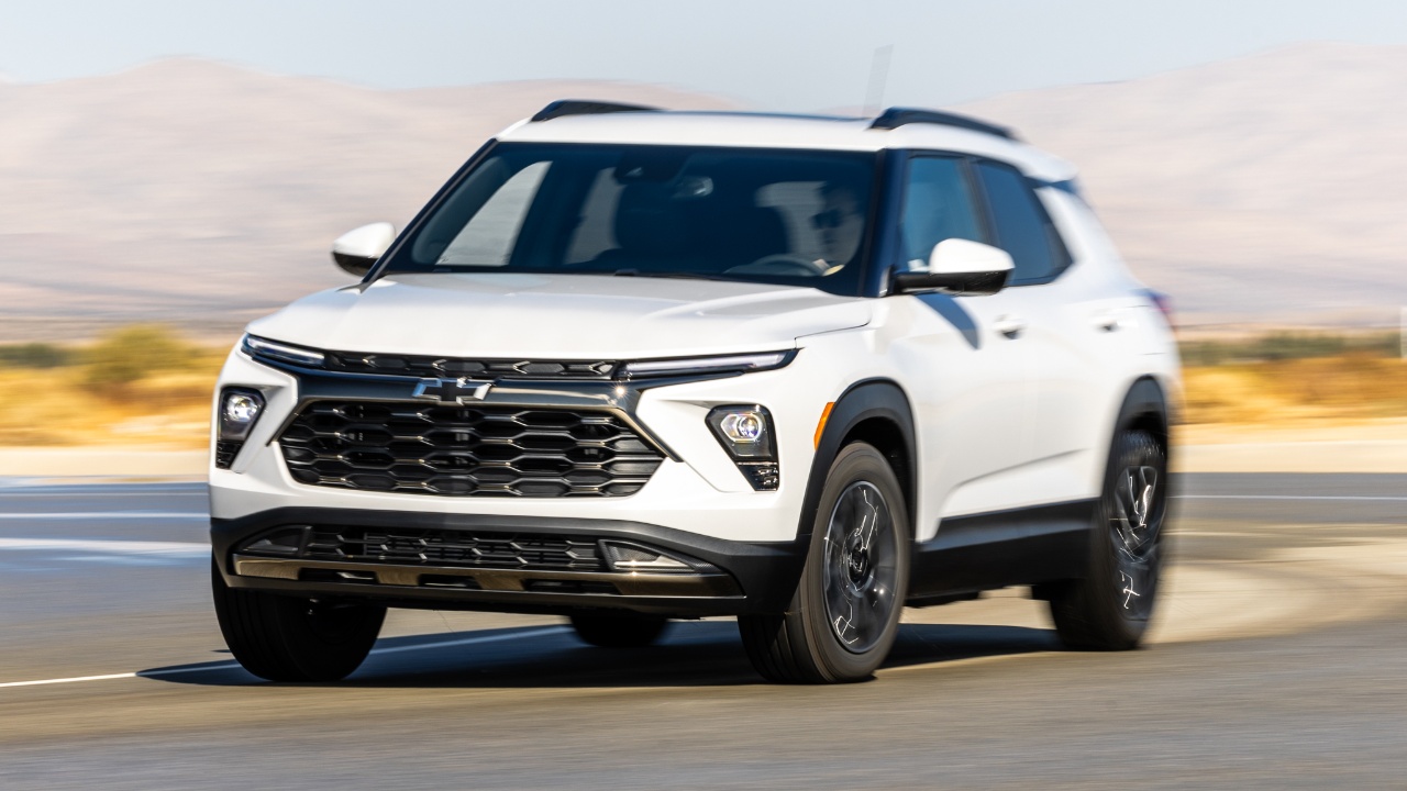 Chevrolet Trailblazer drives along an open highway with desert hills behind