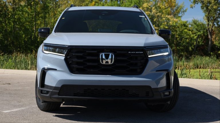 Honda Pilot Black Edition Front