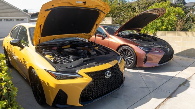 Yellow LS 500 and copper LC 500 with open hoods