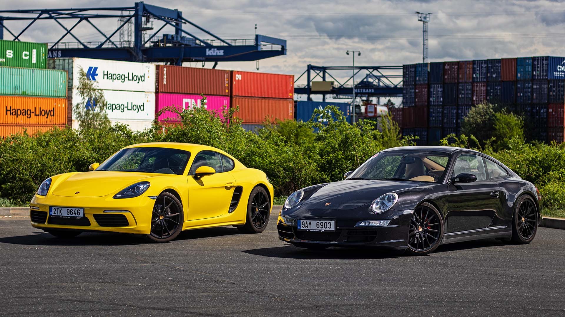 Porsche 911 GT3 and Porsche 911 Carrera