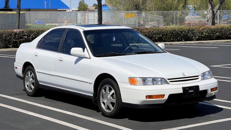 1995 Honda Accord parked outdoors