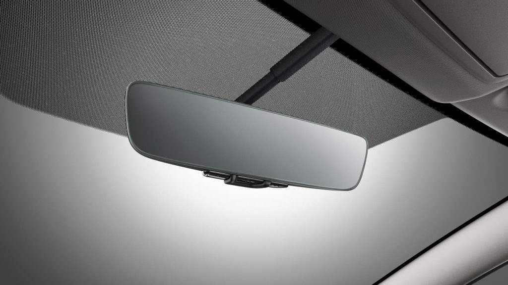 Automatic Dimming Mirrors That Reduce Glare