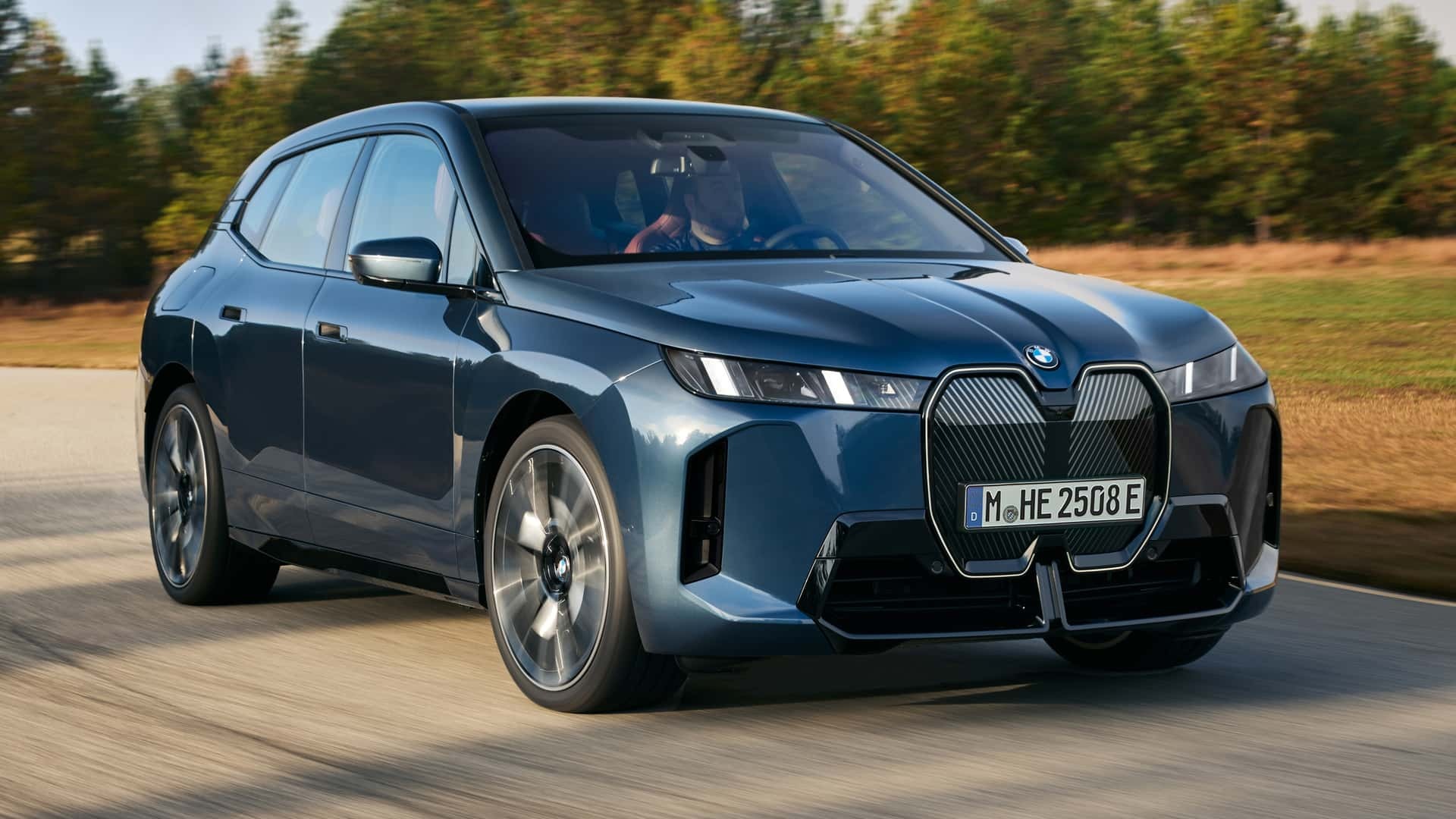 BMW iX