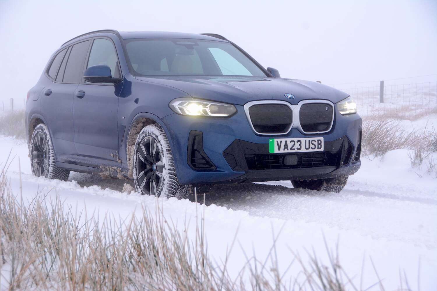 BMW iX3 All-Season