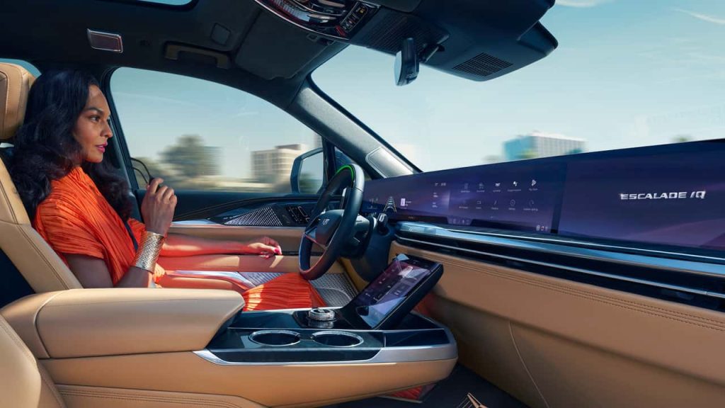Cadillac Escalade IQ: Machine Learning Helps Super Cruise Manage the Drive