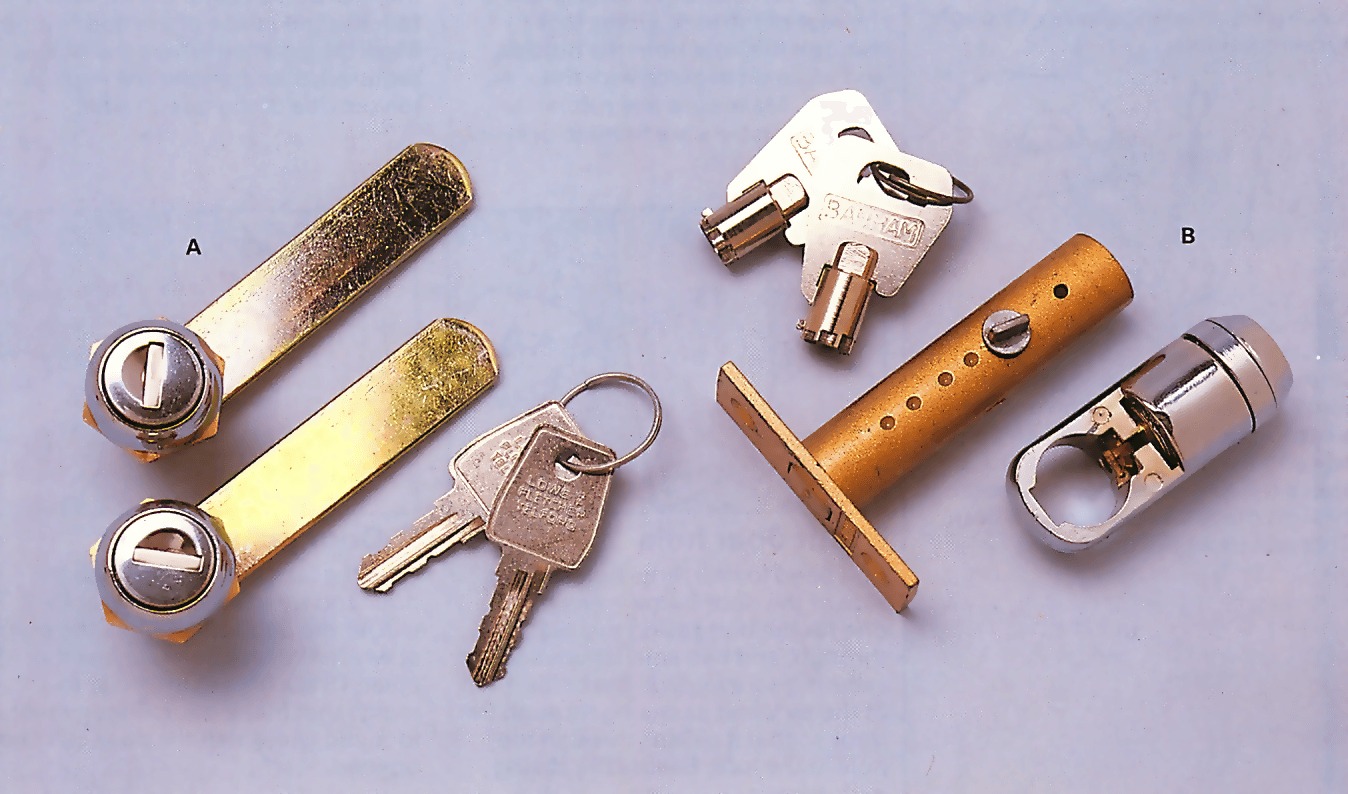 Central Locking With Deadlocks