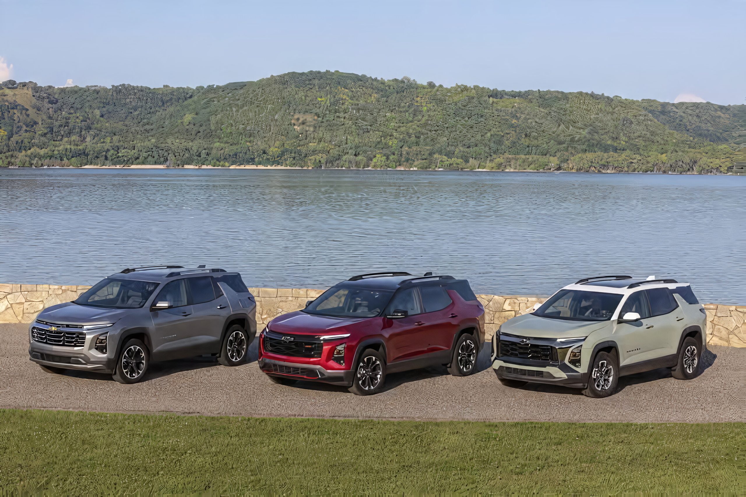 Chevrolet Equinox RS and ACTIV vs. LT
